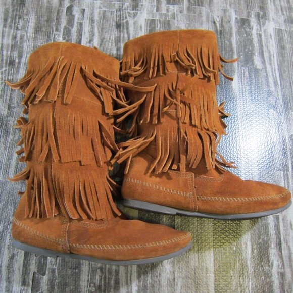 Gently Worn Minnetonka 3Layer Fringe Leather Boots - Picture 1 of 7
